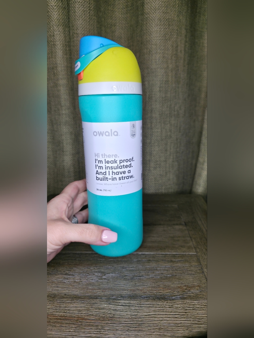 Owala Peach Insulated Water Bottle with Straw - 24 oz - Picture 2 of 4
